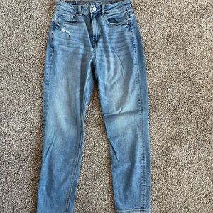 American Eagle Mom Jean